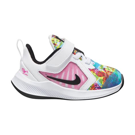 nike kids shoes.